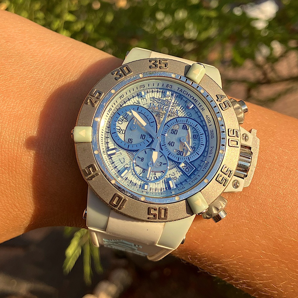 Invicta Women’s Subaqua Chronograph Diving Watch